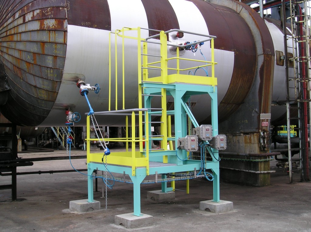 Automatic Tank Dewatering and Desalter