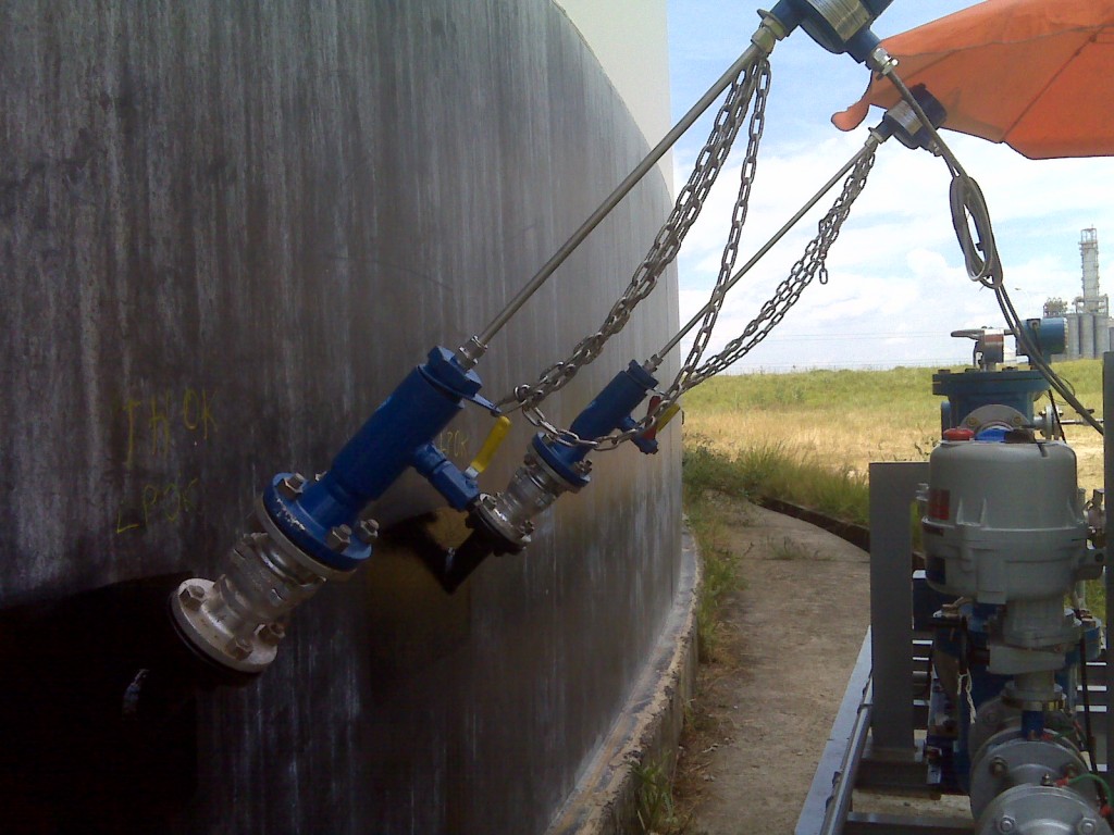 Automatic Tank Dewatering and Desalter